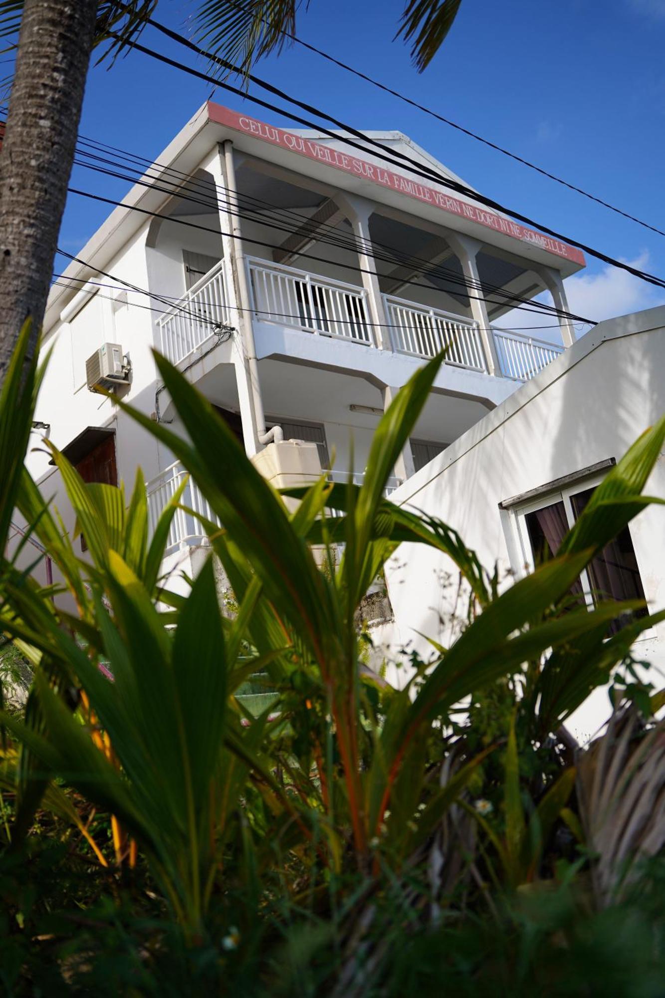 Loca Vacances Sainte-Anne  Exterior photo